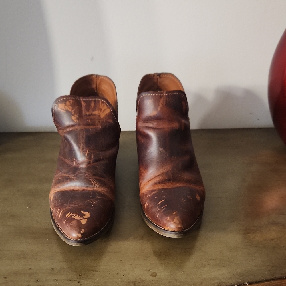 Steve Madden Distressed Brown Leather Booties